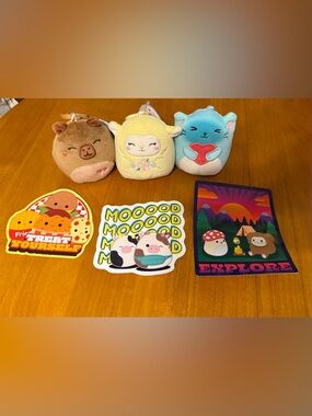 NWT Lot of 3 Squishmallows Holiday Keychains & 3 Large Stickers *See Description